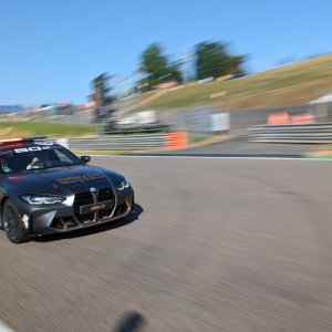 PXL_20220618_062318899.MOTION-01.COVER